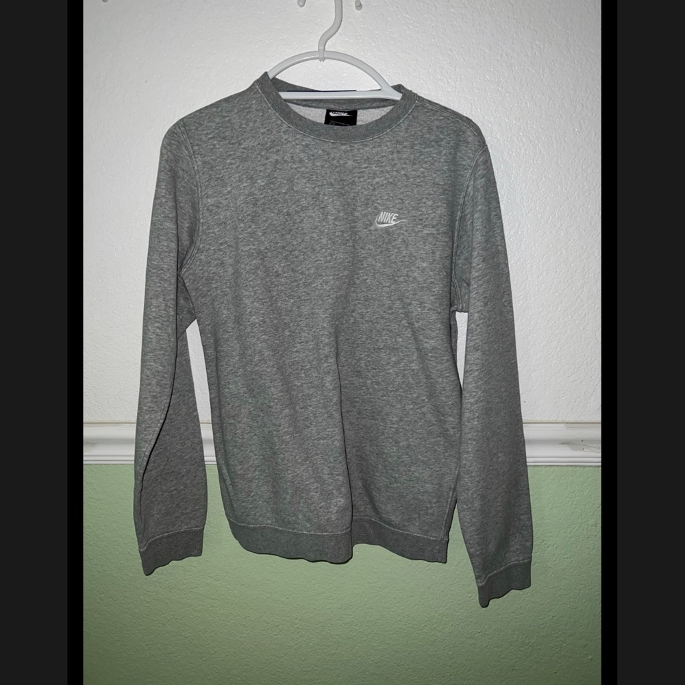 Nike sweater